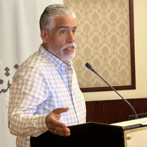 Dr. Augusto Becerra, ICARDA's Deputy Director General for Research