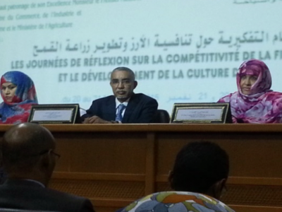 H.E. Prime Minister of Mauritania (center), Her Excellency Minister of Agriculture (right) and Her Excellency Minister of Commerce, Industry and Tourism (left).