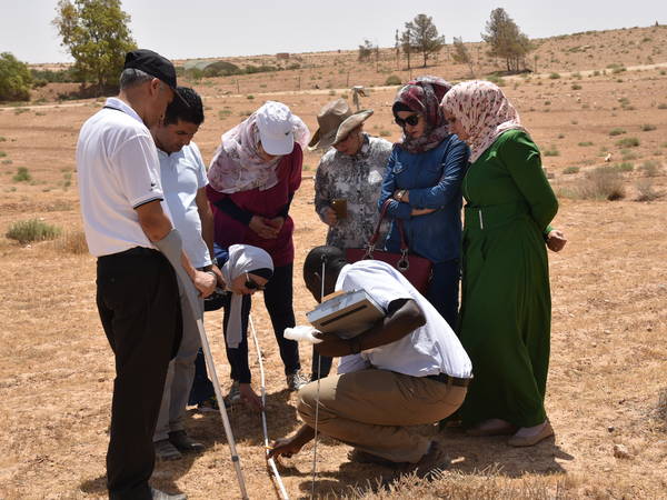  Dr. Kossi Nouwakpo (kneeling) with course participants in Jordan, where the training was held.