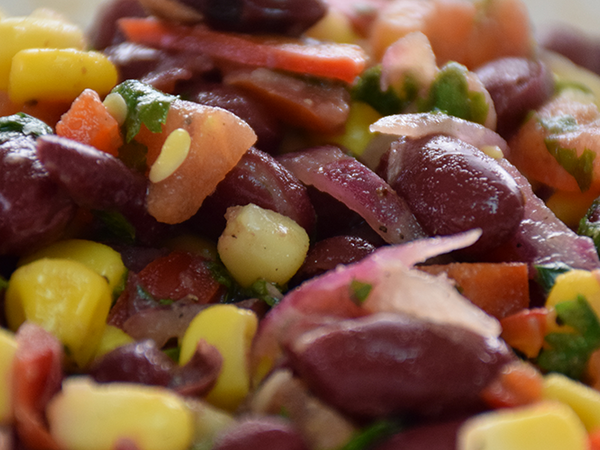 Kidney bean salad with a zing 