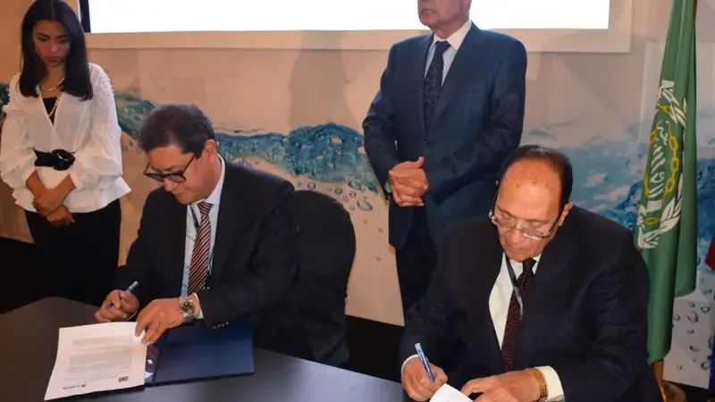 From left: Aly Abousabaa, Director General of ICARDA; Ahmed Aboul Gheit, Secretary General of the Arab League; Mahmoud A. Abu-Zeid, President of Arab Water Council (AWC). Photo: AWC
