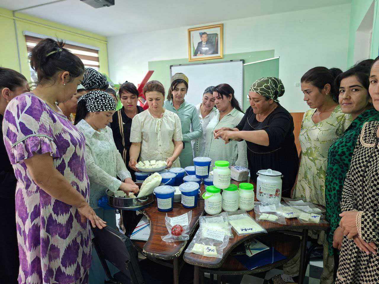 Rural women in Uzbekistan's Kashkadarya region trained in agri-business skills by ICARDA under the FAO-GEF "FOLUR" project. 2025.